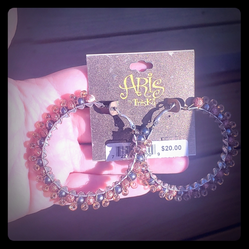 Artis hoop earrings